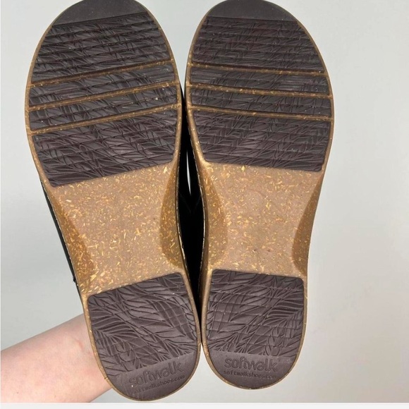 Women’s Clogs - Picture 5 of 5